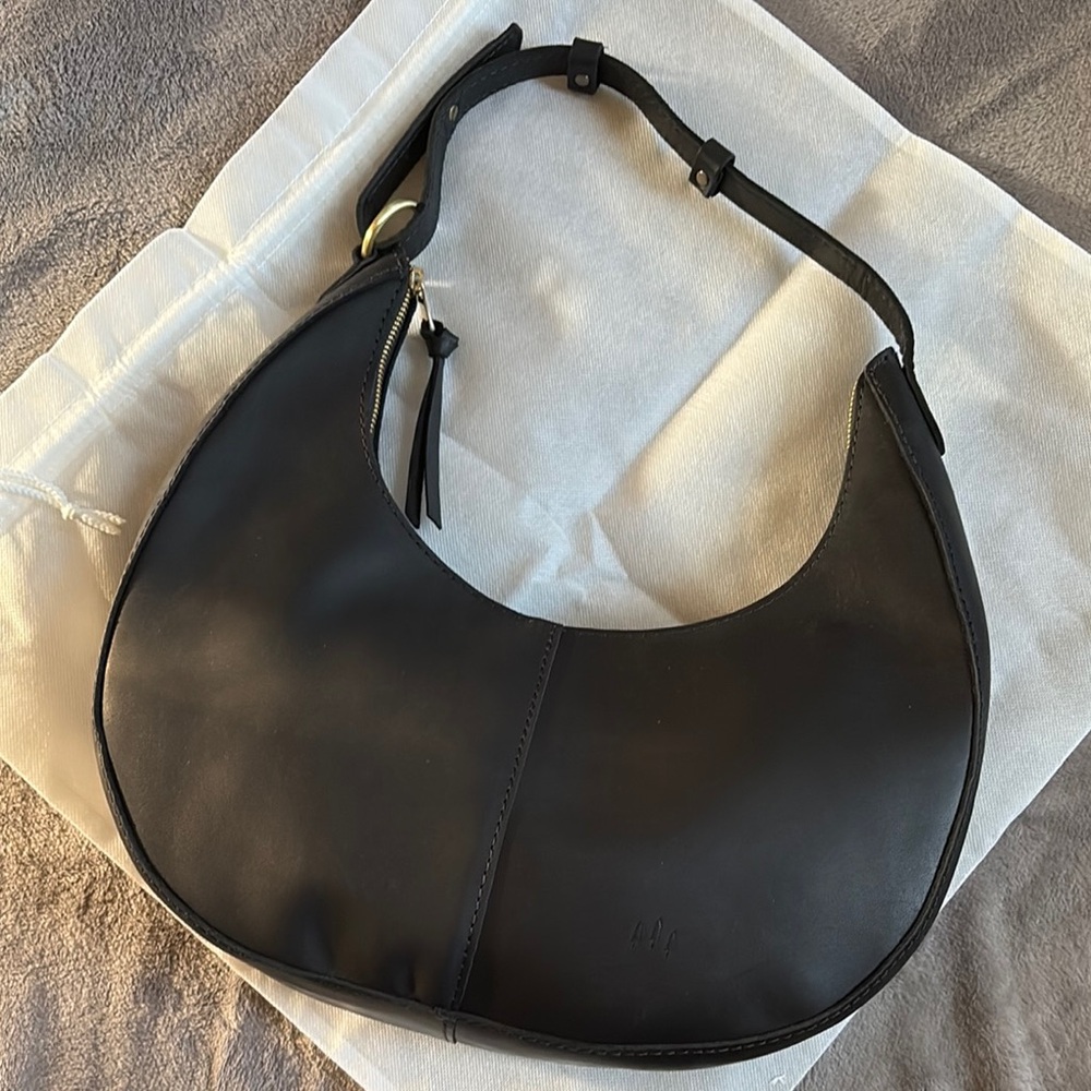 Portland leather Nora shoulder bag